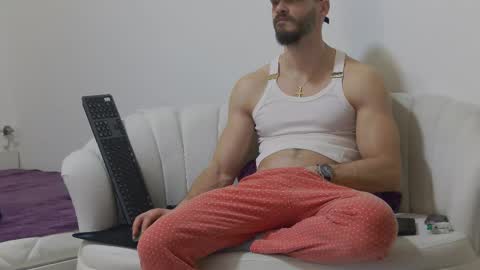 mauro_real_man online show from February 2026 06:53:02 PM