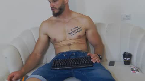 Snapshot of mauro_real_man chatting on June 2026 04:54:01 PM mauro_real_man online show from June 2026 04:54:01 PM