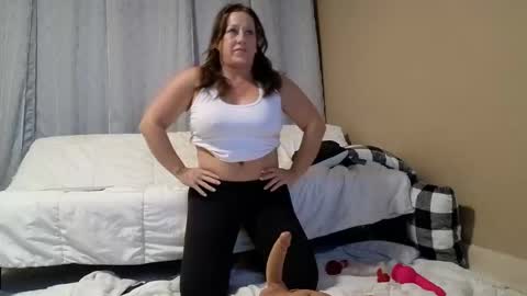 Mavierose online show from December 2025 05:57:01 AM