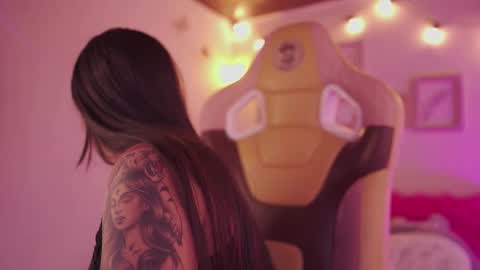 Snapshot of mavy_ chatting on February 2026 06:45:01 PM MAVY online show from February 2026 06:45:01 PM