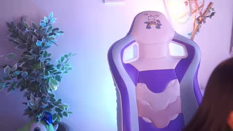 Snapshot of mavy_ chatting on February 2026 07:27:02 AM MAVY online show from February 2026 07:27:02 AM