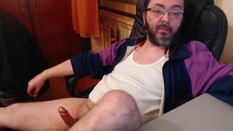 Snapshot of max818k chatting on December 2024 03:13:02 PM Max online show from December 2024 03:13:02 PM