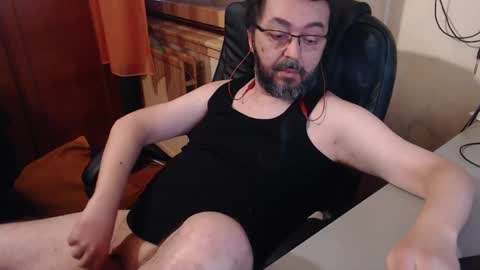 Snapshot of max818k chatting on January 2025 07:12:02 AM Max online show from January 2025 07:12:02 AM