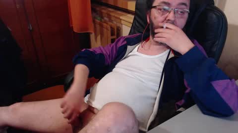 Snapshot of max818k chatting on January 2025 08:52:02 PM Max online show from January 2025 08:52:02 PM