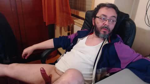 Snapshot of max818k chatting on January 2025 09:31:02 PM Max online show from January 2025 09:31:02 PM