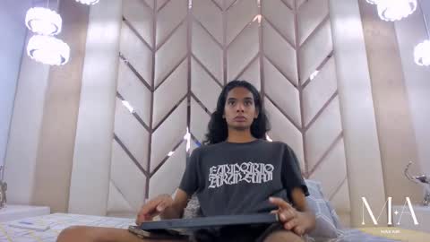 MAX online show from January 2026 03:08:02 AM