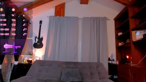 max D. online show from February 2025 04:33:01 AM