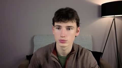 Max online show from December 2025 06:42:02 AM