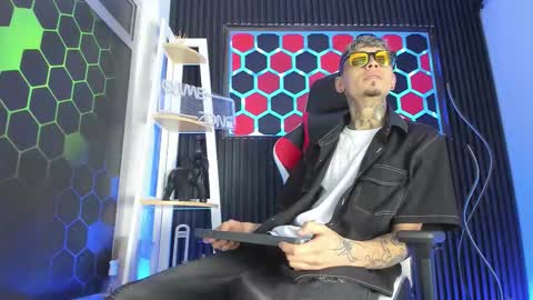 Snapshot of max_hader chatting on March 2026 03:12:01 AM Max online show from March 2026 03:12:01 AM