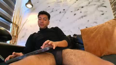 Max Hornye online show from February 2026 06:59:02 PM