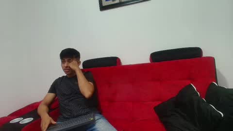 max_latin_ online show from January 2025 11:22:02 AM