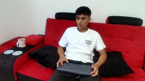 max_latin_ online show from January 2025 11:30:02 AM