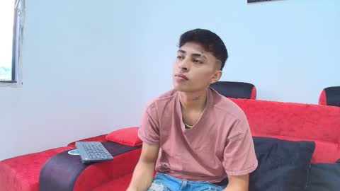 max_latin_ online show from January 2025 11:43:01 AM