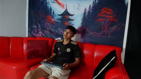 max_latin_ online show from January 2025 11:35:01 AM