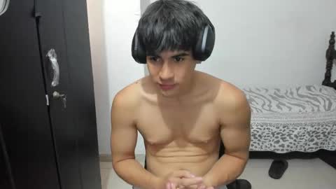 Snapshot of max_miller66 chatting on September 2025 01:45:02 PM Max online show from September 2025 01:45:02 PM