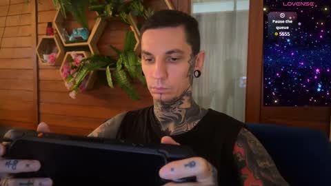    online show from January 2025 02:41:01 AM