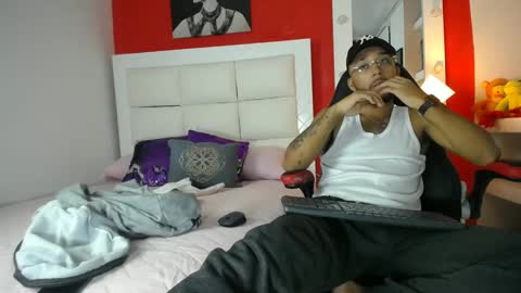 max_sexyhot26 online show from January 2025 05:05:01 AM