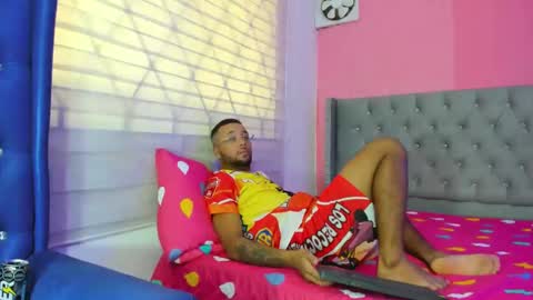 max_sexyhot26 online show from February 2025 04:33:01 PM