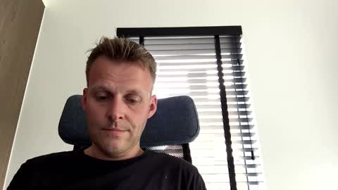 Max take off clothes online show from June 2026 11:38:02 AM