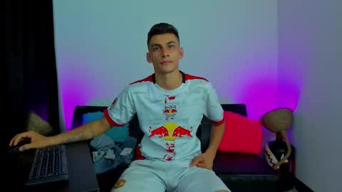 MAX     online show from February 2026 09:10:02 AM