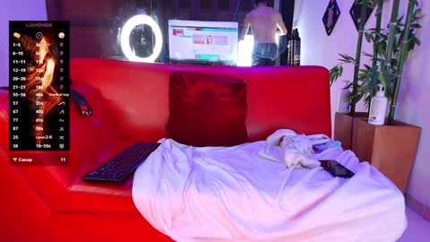 Maximiliano online show from December 2024 12:59:02 AM