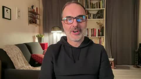 Snapshot of maxbow chatting on February 2025 10:00:01 PM Max Mikado online show from February 2025 10:00:01 PM