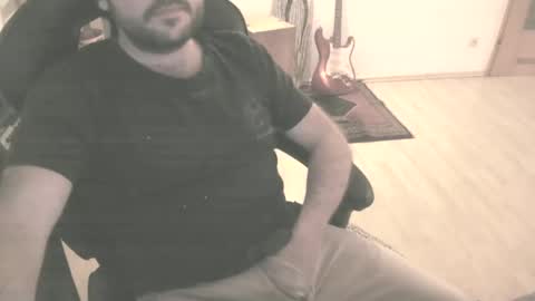 Snapshot of maxcamlove chatting on January 2026 02:13:01 AM maxcamlove online show from January 2026 02:13:01 AM