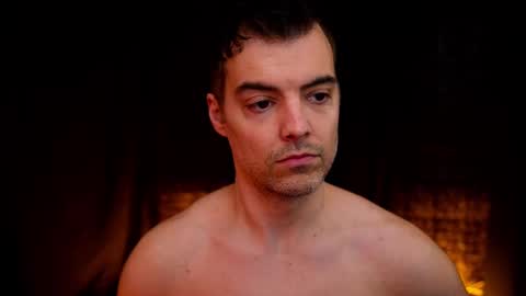 Max Hughes online show from November 2025 04:33:02 AM