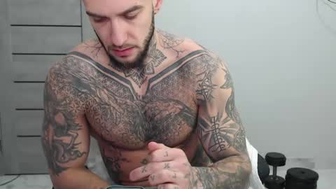 Snapshot of maxi_foxxx chatting on April 2026 04:43:02 AM Maximus Fox online show from April 2026 04:43:02 AM