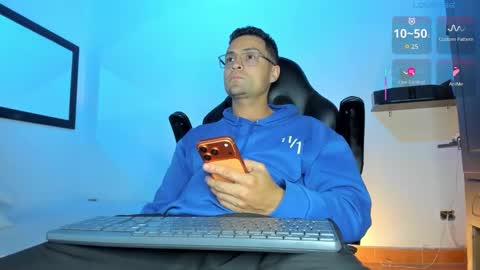 Snapshot of maxi_mux1 chatting on March 2026 02:26:01 AM MAXI online show from March 2026 02:26:01 AM