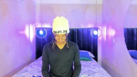 maxim online show from November 2025 03:05:01 AM