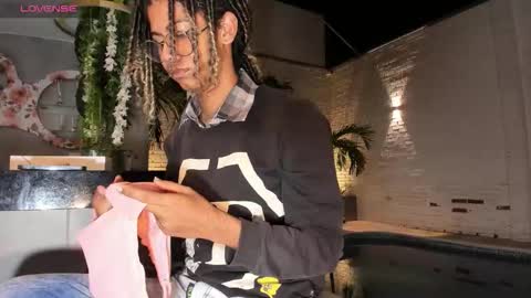 maxim online show from December 2025 03:35:02 AM