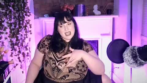 Maxi Marilith online show from September 2025 01:53:01 AM