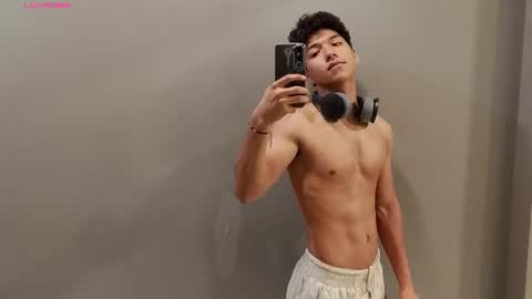 Snapshot of maximiliano_kh4lil chatting on July 2026 11:57:02 AM Maximiliano online show from July 2026 11:57:02 AM