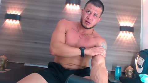 Maximiliano online show from May 2026 07:10:02 PM