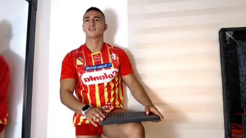 Snapshot of maximo_sebastian chatting on May 2026 02:44:02 PM Maximo Sebastian online show from May 2026 02:44:02 PM