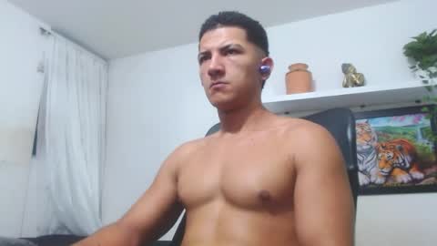 maximo_ston online show from April 2026 03:37:01 AM