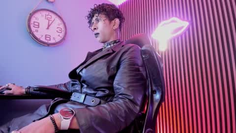 MAXIMO online show from February 2026 04:19:01 AM