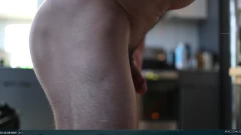 Snapshot of maximus_787 chatting on December 2024 08:42:01 PM Maximus7871 online show from December 2024 08:42:01 PM