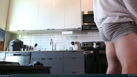 Snapshot of maximus_787 chatting on February 2025 06:12:01 PM Maximus7871 online show from February 2025 06:12:01 PM