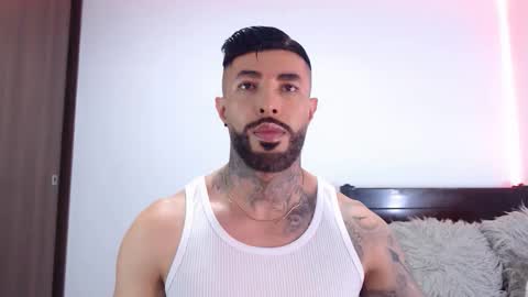 Snapshot of maximus_golden chatting on January 2026 04:05:02 AM Independent Model online show from January 2026 04:05:02 AM