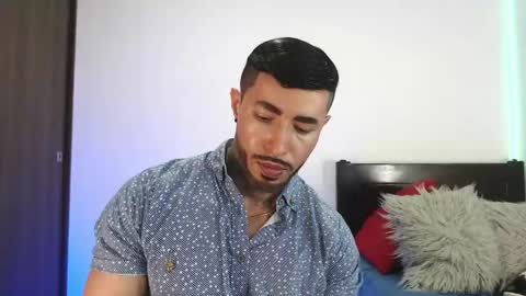 Snapshot of maximus_golden chatting on April 2026 03:42:01 AM Independent Model online show from April 2026 03:42:01 AM