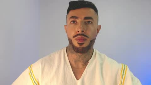Snapshot of maximus_golden chatting on May 2026 04:51:02 AM Independent Model online show from May 2026 04:51:02 AM