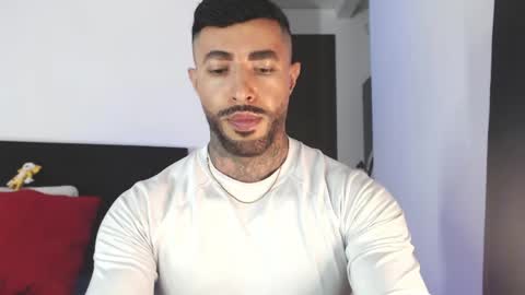 Snapshot of maximus_golden chatting on May 2026 03:34:01 AM Independent Model online show from May 2026 03:34:01 AM