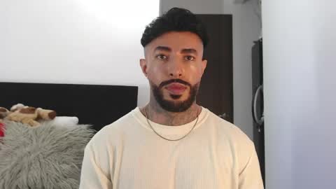 Snapshot of maximus_golden chatting on May 2026 02:52:02 AM Independent Model online show from May 2026 02:52:02 AM