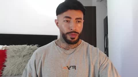 Snapshot of maximus_golden chatting on May 2026 03:04:02 AM Independent Model online show from May 2026 03:04:02 AM