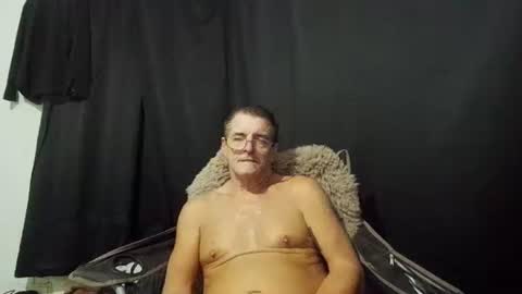 Max online show from January 2025 04:18:02 AM