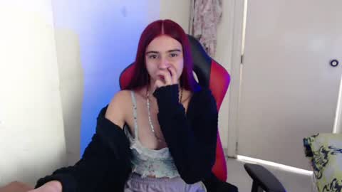 Snapshot of maxinesex_ chatting on July 2026 01:50:02 PM maxinesex_ online show from July 2026 01:50:02 PM