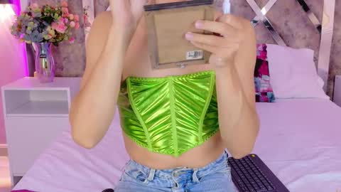 Maxi Rogers online show from February 2026 11:46:02 AM