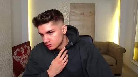 MaxKaiden online show from October 2025 04:32:02 AM